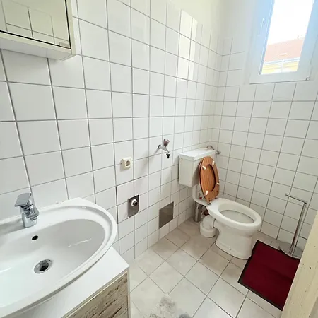 Bed & Breakfast Beenie 17 Linz